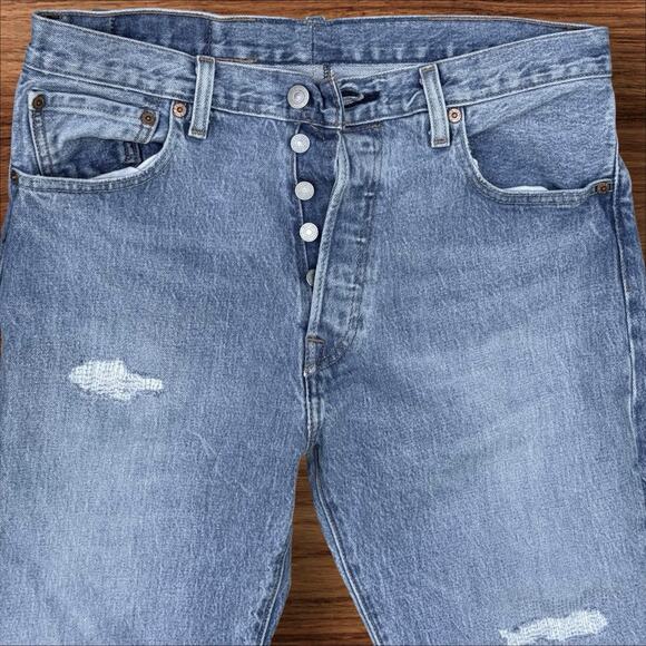 Levi's 501 93 Jeans Thrashed Repaired W32 L30 Men's Light Wash Denim Button Fly - Picture 2 of 10